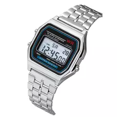 Reloj de pulsera de acero inoxidable digital.