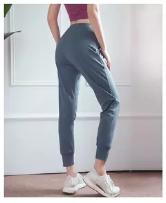 Pantalón de chándal holgado en internet