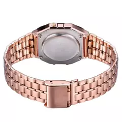Reloj de pulsera de acero inoxidable digital. - comprar en línea