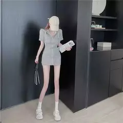 Vestido Corto con Capucha - comprar en línea