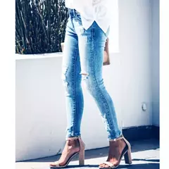Imagen de Jeans Delgados Rasgados