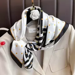 Bufanda Cuadrada de Seda - comprar en línea