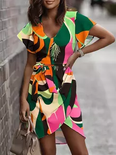 Vestido de verano con estampafo floral - tienda en línea