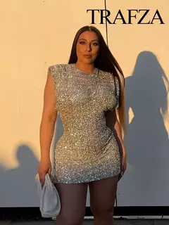 Vestido Corto Ajustado Elegante - TOKO Directo a tu Puerta