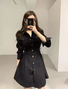 Elegancia Negra y Caqui Sensual en internet