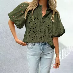 Imagen de Camisa Bordada con Ojales