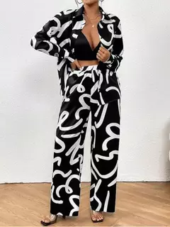 Conjunto con estampado elegante para mujer en internet