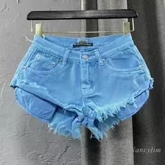 Shorts Cortos Rasgados con Borlas en internet
