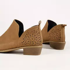 Botas Británico Tacón Bajo - TOKO Directo a tu Puerta