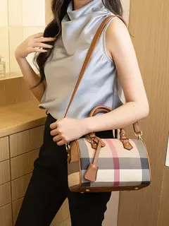 Bolso Boston Cruzado - TOKO Directo a tu Puerta