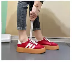 Tenis Triple Line en internet