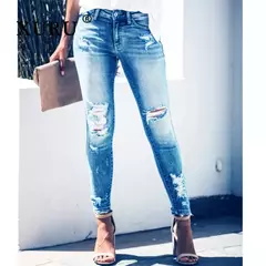 Jeans Delgados Rasgados