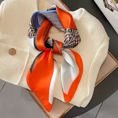Bufanda Cuadrada de Seda - comprar en línea