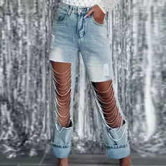 Jeans con Agujeros Europeos