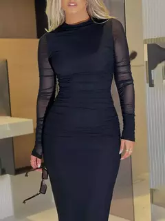 Vestido Negro de Manga Larga