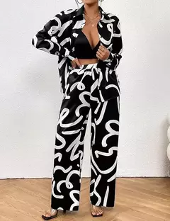Conjunto con estampado elegante para mujer - TOKO Directo a tu Puerta