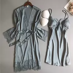 Pijamas de Satén de Encaje