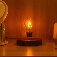 Lámpara de levitación Magnética Vintage.