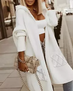 Chaqueta Larga con Capucha