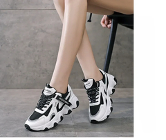 Imagen de Tenis con plataforma casuales para mujer