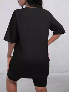 Conjunto de dos piezas con estampado de pies coloridos para mujer
