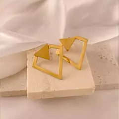 Pendientes Triángulo - TOKO Directo a tu Puerta