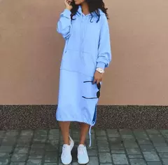Imagen de Vestido holgado informal de manga larga con cuello redondo.
