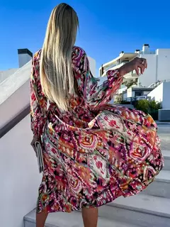 Vestido de verano con cuello V y cinturón para mujer.