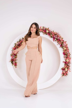 Conjunto Cropped e Calça na internet