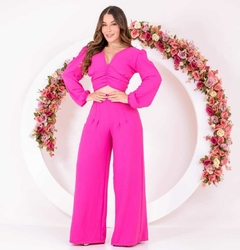 Conjunto Cropped e Calça