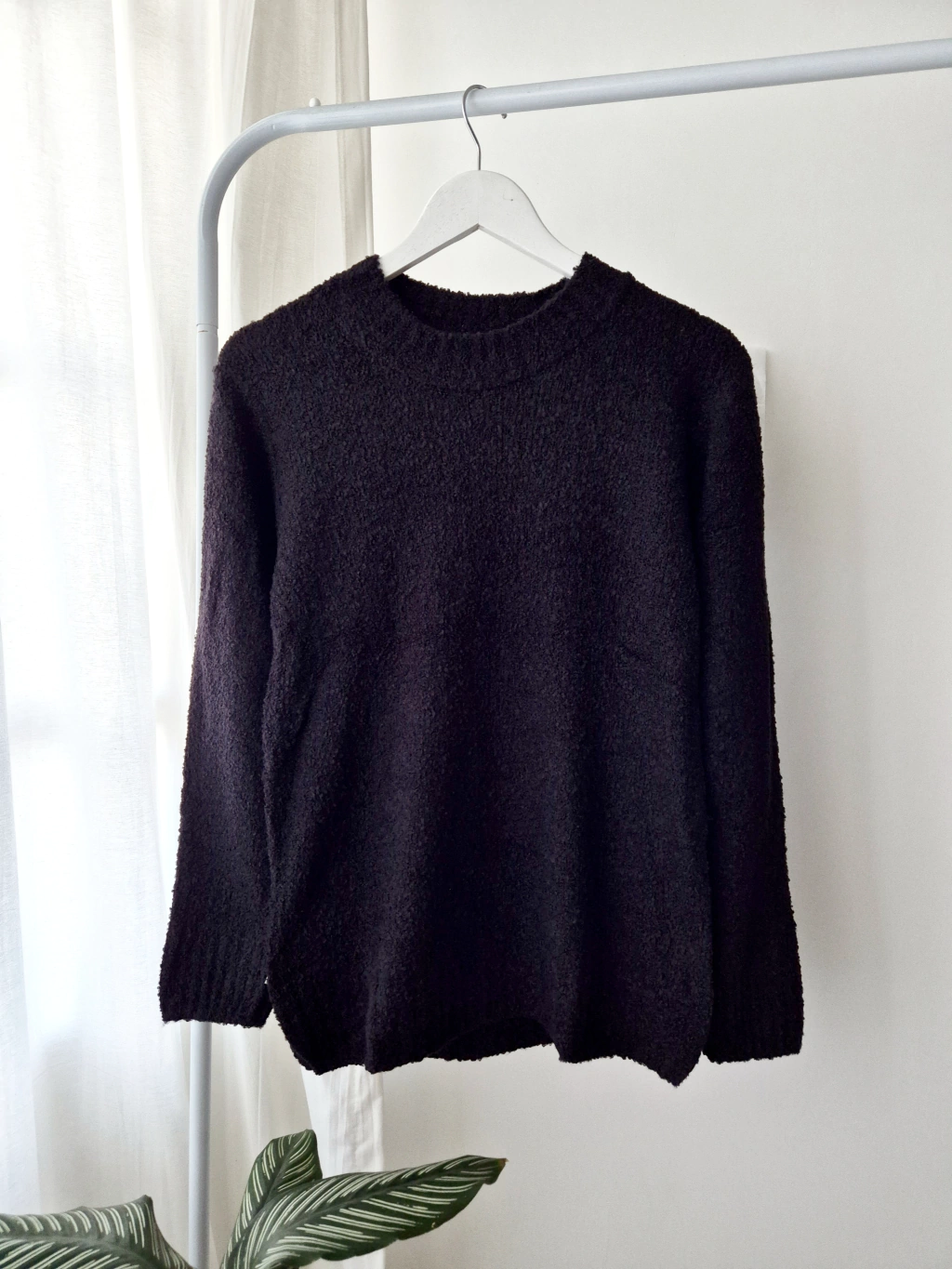 Sweaters basico bucle negro