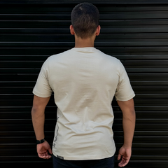 Camiseta Tradicional - Livres Pela Graça - Livres