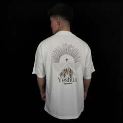 Camiseta Oversized - Soberano - Livres