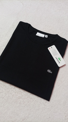 Remera Lacoste logo de goma - AL TOP ONLINE