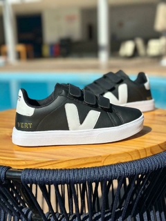 Tenis Vert Preto com Branco