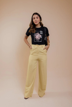 T-Shirt - Ele reina na internet