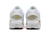 Air Max DN “Triple White” na internet