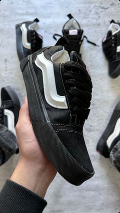 Vans knu black gum en internet