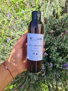 Agua Micelar de Nerolí Naturalmente