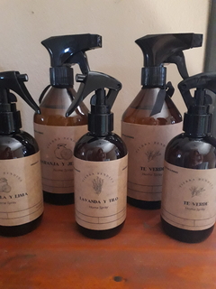 Aromatizante de Ropa y Ambientes Tierra Bendita kraft 500ml