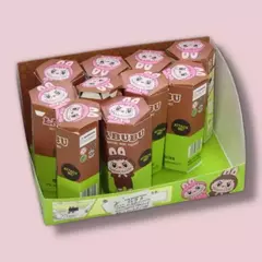 SONNY ANGEL - ACCESORIO SORPRESA PARA EL CELU - Mil y Un Deco