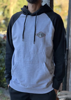 Buzo Independent Revolve - Switch Skate Shop