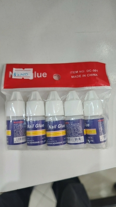 Nails glue x 5
