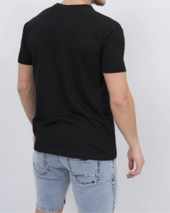 Remera Basica V - comprar online