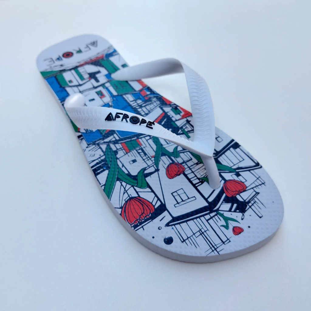 Chinelo Favela Branco