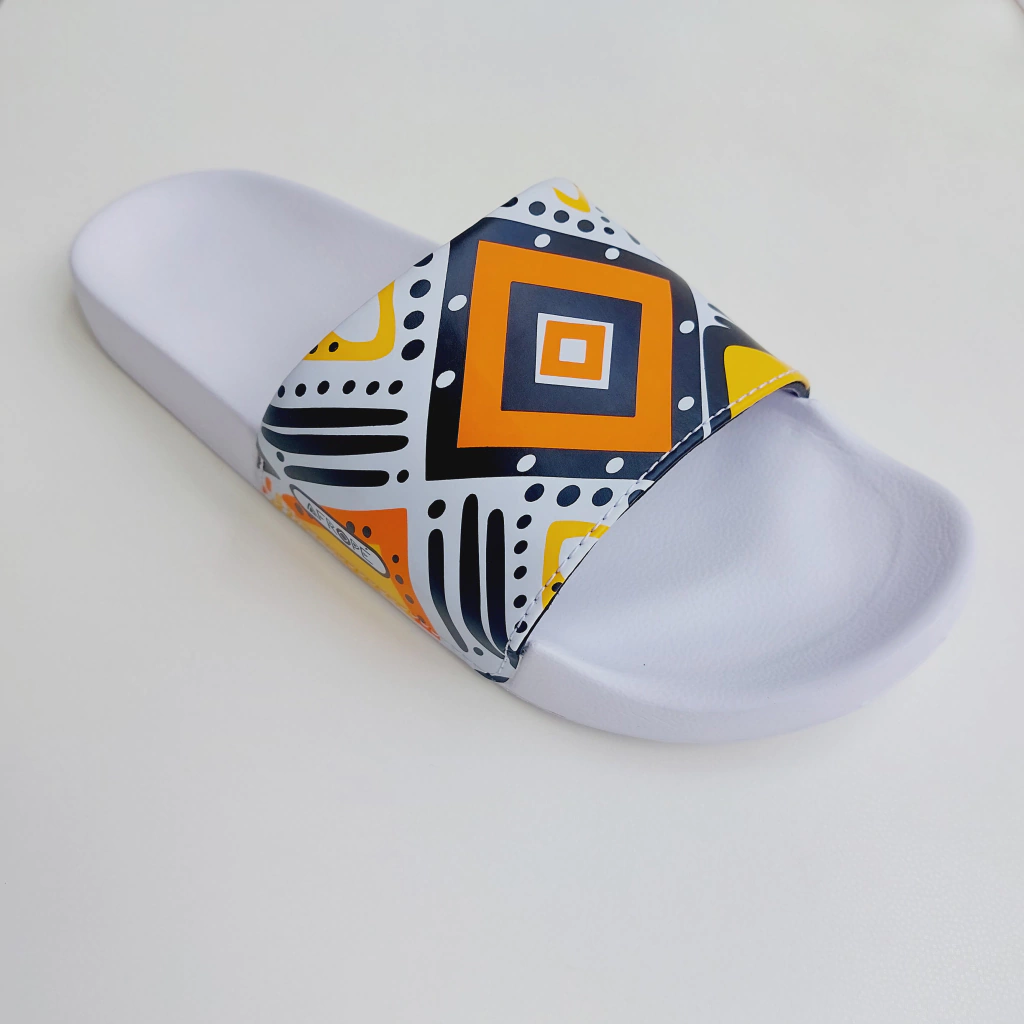 Chinelo Rhuanda Slide
