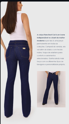 CALÇA TRADICIONAL FLARE na internet