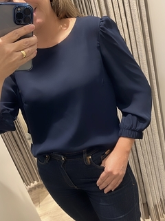 Blusa Crepe Alana na internet