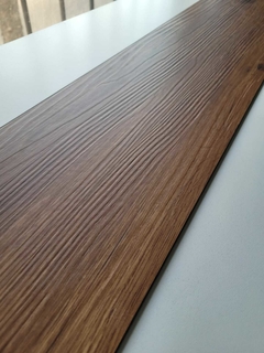 Piso Símil Madera Vinílico 4mm Texturado Pvc-Spc - comprar online