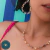 Conjunto brinco e colar em cristal colorido com banho de ouro 18k